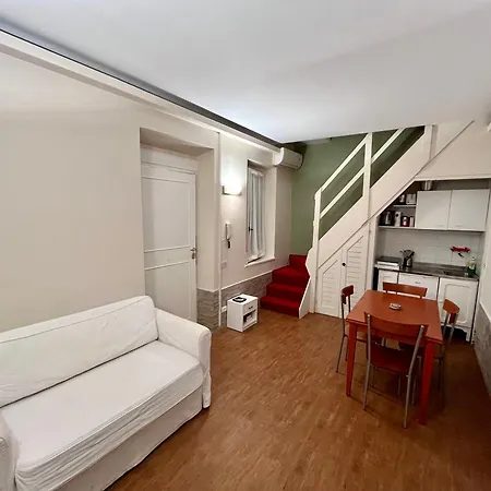 Lupa Urban Loft * Rome