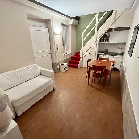 Lupa Urban Loft Apartment